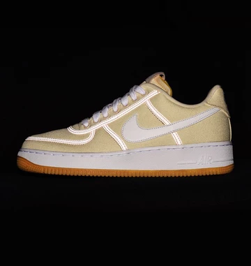 Nike Air Force 1 PRM Light Cream Canvas - on feet