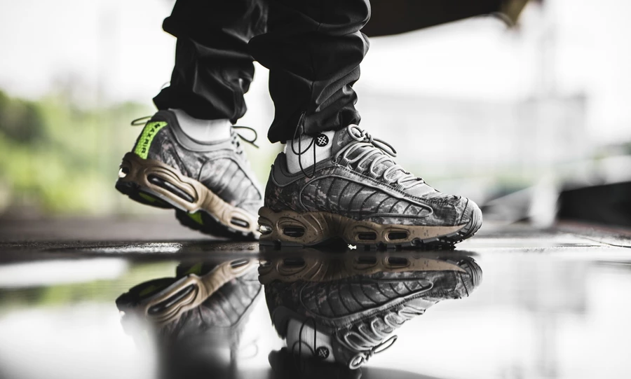 Nike Air Max Tailwind IV Digi Camo BV1357-001 | Dead Stock display picture 1