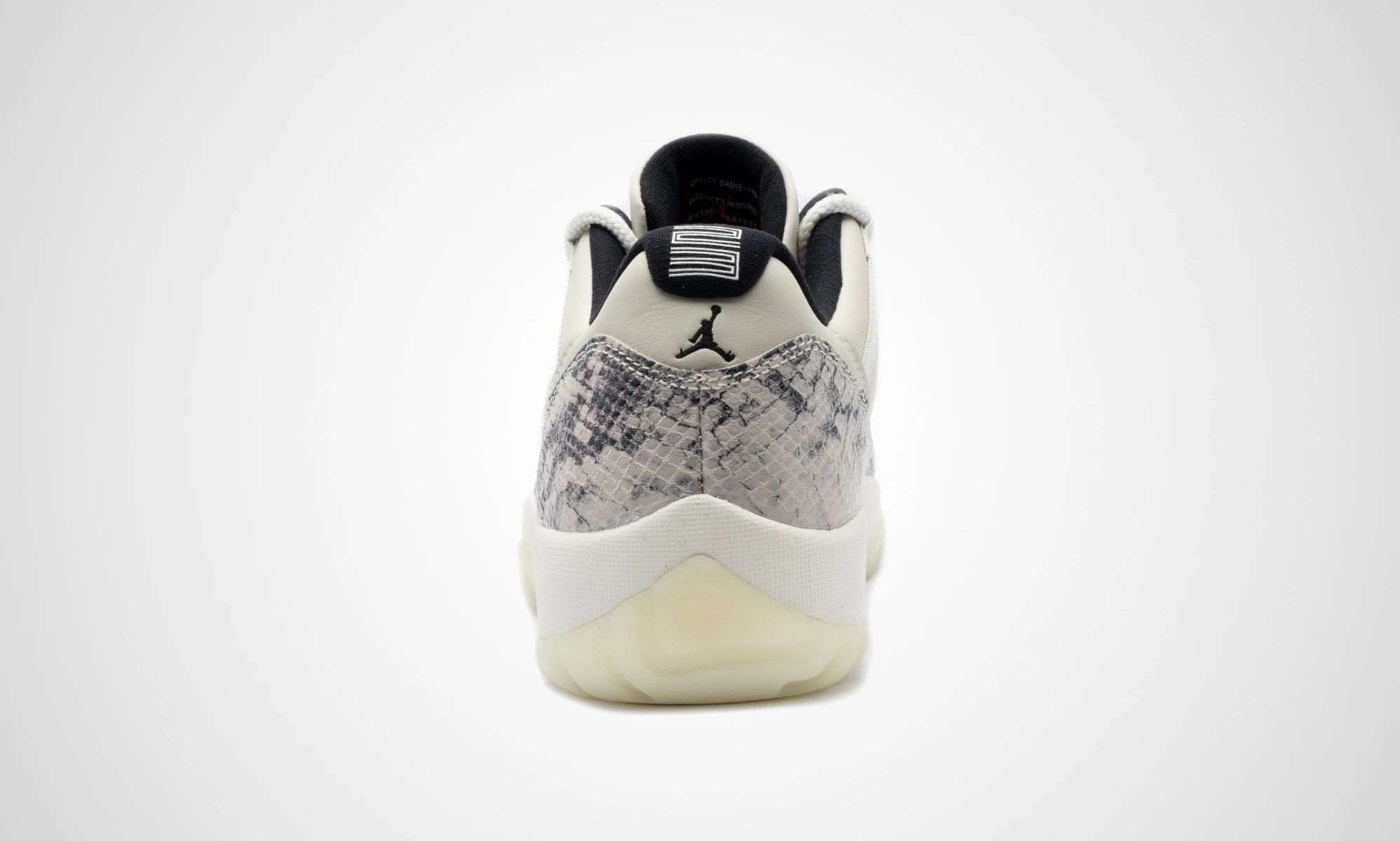 Nike air jordan 11 low snakeskin light bone best sale