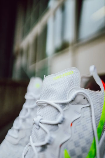 Nike Element React 55 Hyper Crimson - Black & White