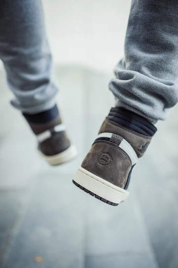 Nike Run Vest x Travis Scott Jordan 1 - Outfit