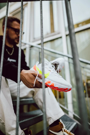 Nike Element React 55 Hyper Crimson - Black & White