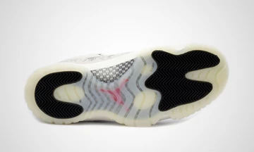 Nike Air Jordan 11 Low Snakeskin Light Bone