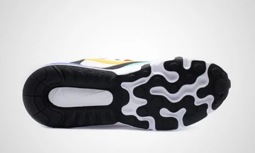 Nike Air Max 270 React Phantom