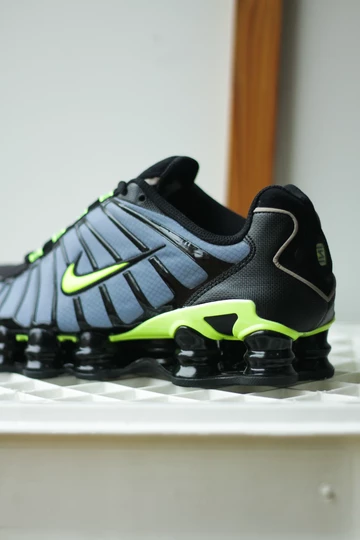 Nike Shox TL Thunderstorm Detailbild auf Box