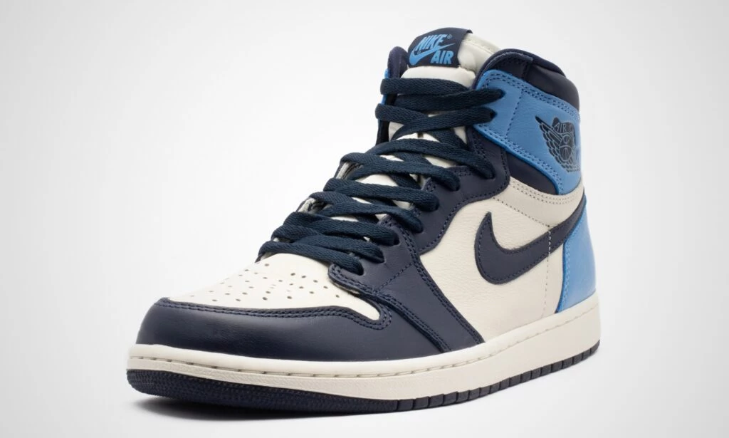 Nike Air Jordan 1 High OG UNC Obsidian 555088 140 Dead Stock