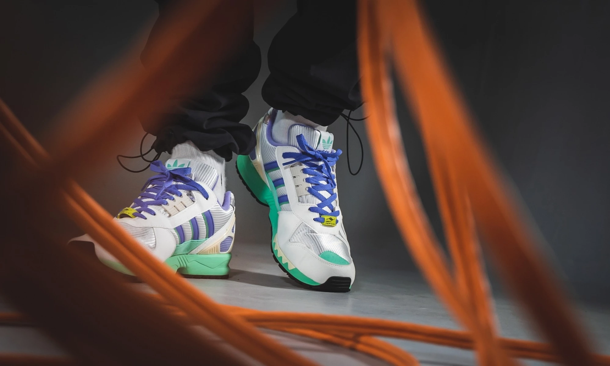 Adidas originals zx 7000 hotsell