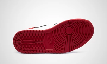 Nike WMNS Air Jordan 1 Satin Black Toe