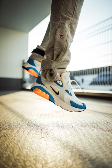 Nike Air Max 200 - on feet