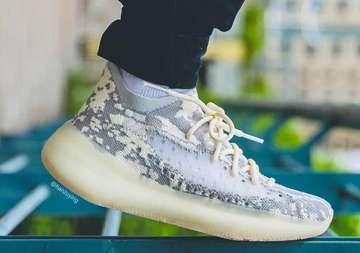 adidas Yeezy Boost 350 v3