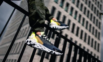 Nike React Sertu Black Volt