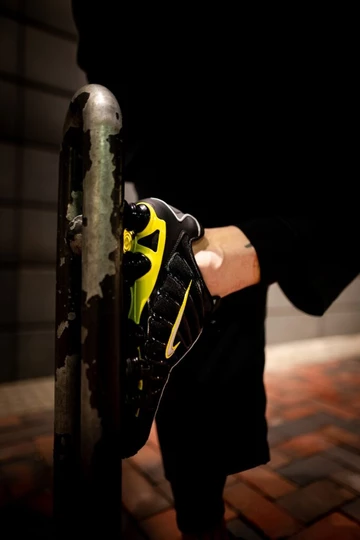Nike Shox TL Black/Dynamic Yellow - on feet