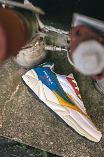 FILA x Asphaltgold V94M i Turisti - on feet