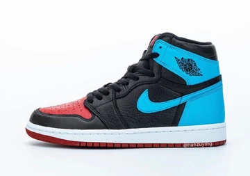 Air Jordan 1 Retro High OG WMNS UNC To Chicago - First Look