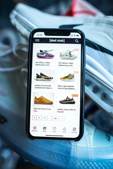 Dead Stock Sneakerblog - die App
