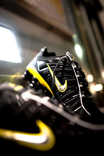 Nike Shox TL Black/Dynamic Yellow - on feet