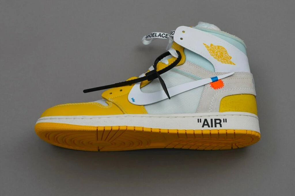 Jordan 1 yellow off white best sale