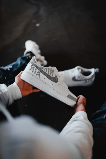 Nike Air Force 1 '07 LV8 - online now