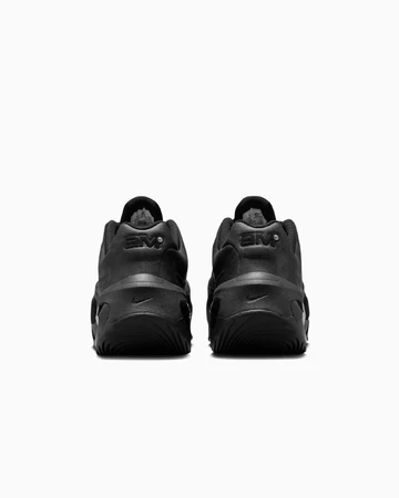 Nike Air Max Muse Triple Black Paar Fersen