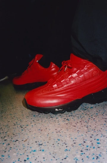 Supreme x Nike Air Max 95 Lux