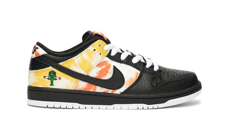 Nike SB Dunk Low Roswell Rayguns