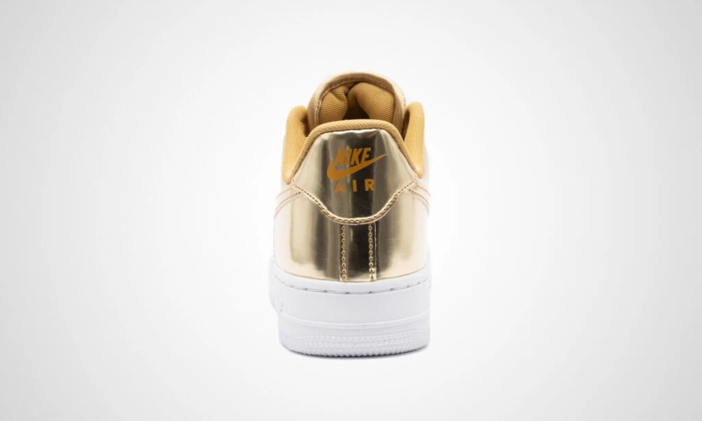 Nike WMNS Air Force 1 SP Metallic Gold CQ6566-700 | Dead Stock