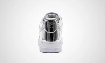 Nike WMNS Air Force 1 SP Metallic Silver
