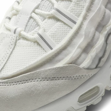 Nike Air Max 95 x CDG - First Look