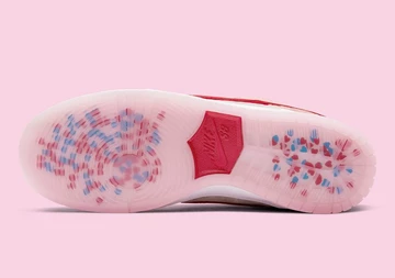 Strangelove Skateboards x Nike SB Dunk Low 4