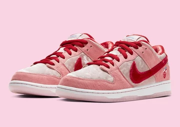 Strangelove Skateboards x Nike SB Dunk Low 1