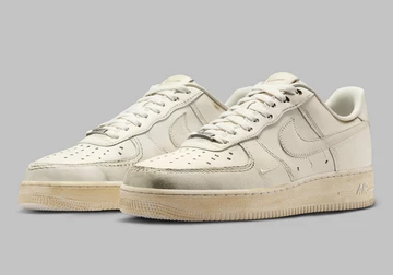 .SWOOSH x Nike Air Force 1 Low Dirty Triple White