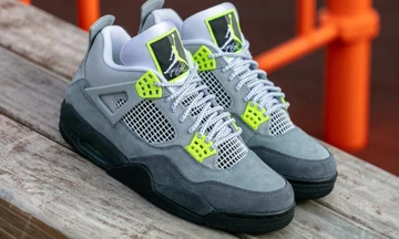Nike Air Jordan 4 95 Neon