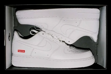 Supreme x Nike Air Force 1