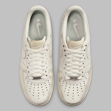 .SWOOSH x Nike Air Force 1 Low Dirty Triple White