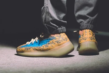 YEEZY BOOST 380 Blue Oat - Side Look