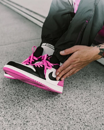 Nike Air Jordan 1 Low Active Fuchsia - on feet