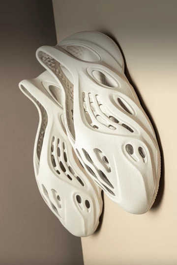 Yeezy Foam Runner Ararat