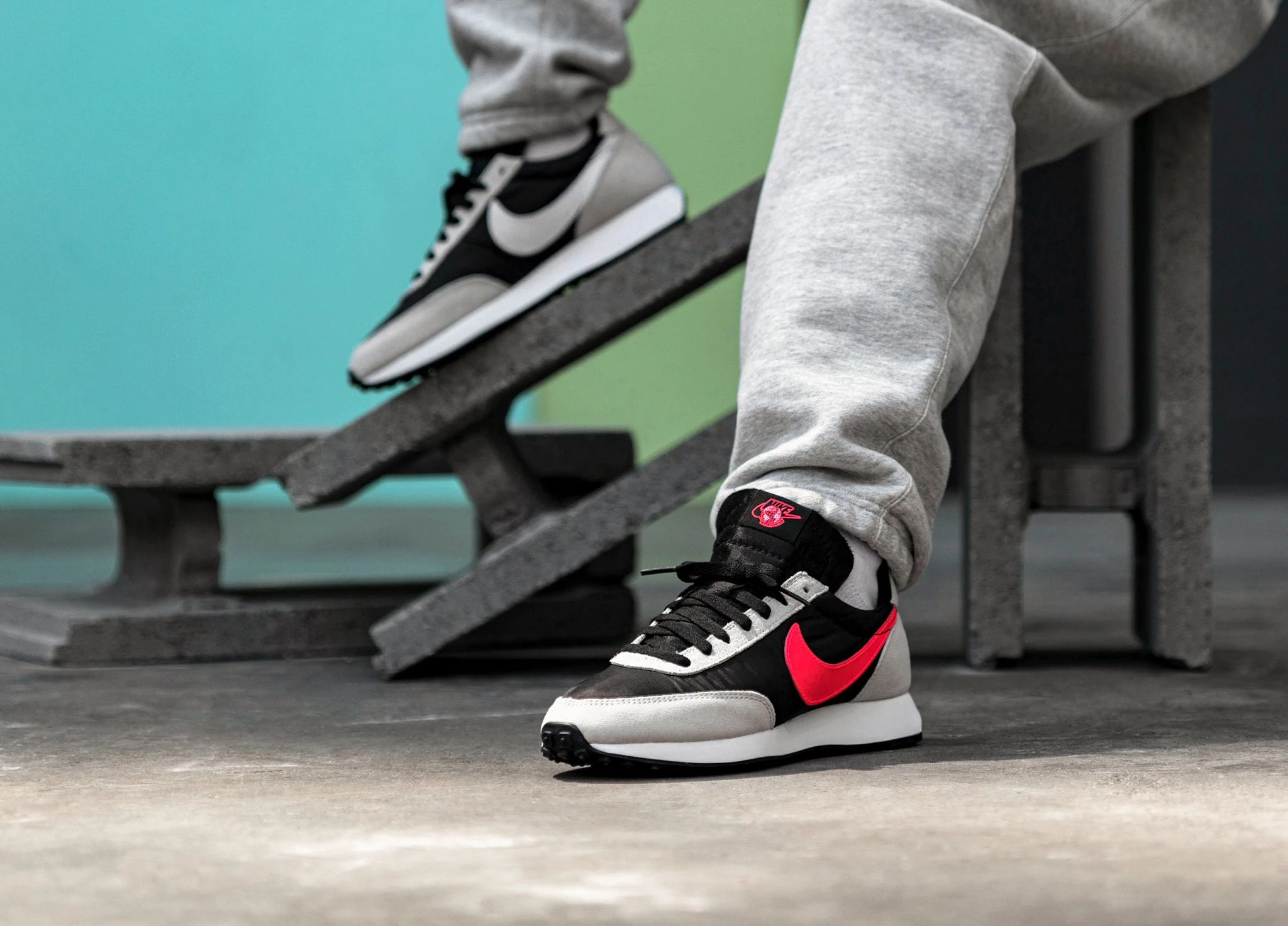 Air tailwind 79 on feet clearance