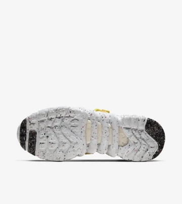 Nike Space Hippie This is Trash Volt