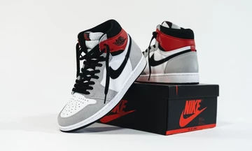 Nike Air Jordan 1 Smoke Grey