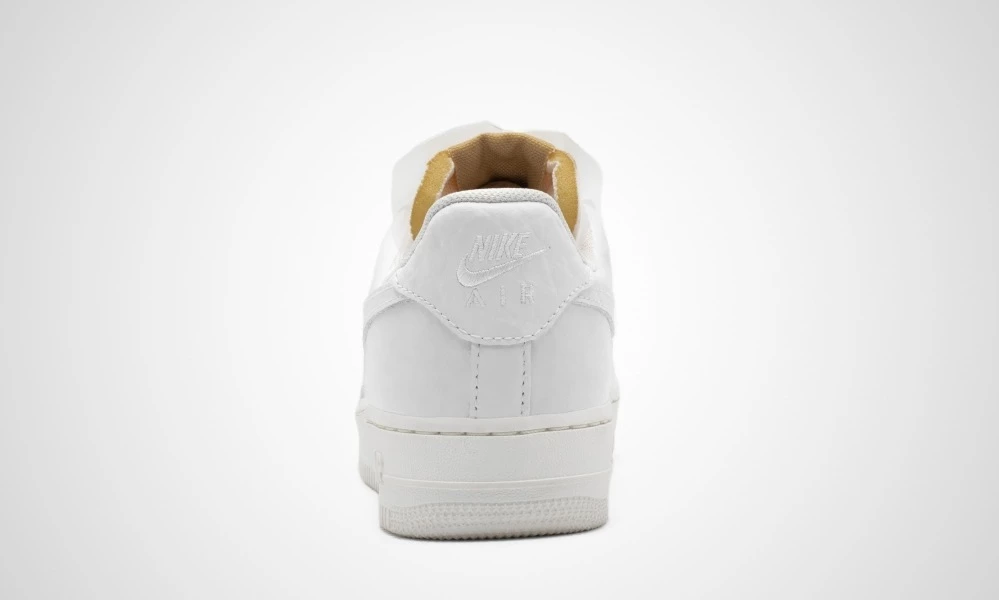 Nike WMNS Air Force 1 LX Bling | Dead Stock