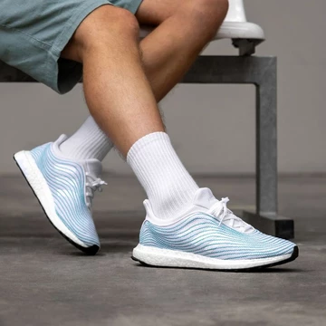 25% on 25 sneaker models