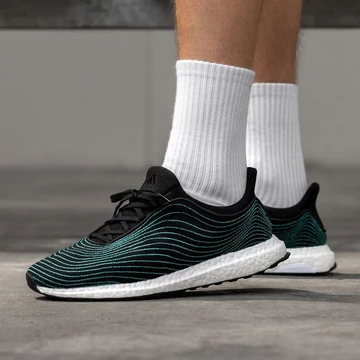 25% on 25 sneaker models