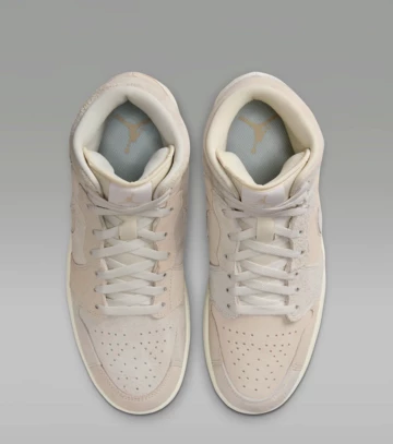 Jordan 1 Mid SE Craft Pale Ivory Paar von oben