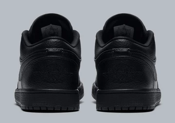 Nike Air Jordan 1 Low Triple Black