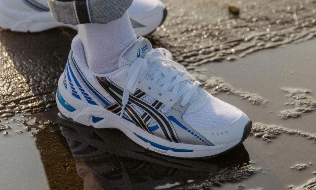 ASICS SportStyle Gel-Kyrios 1021A335-100 Dead Stock