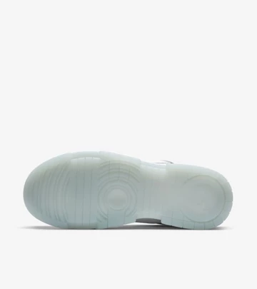 Dunk Low Disrupt Photon Dust