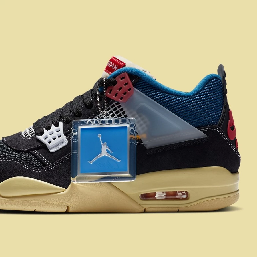 UNION×NIKE AIR JORDAN 4 air-jordan-4-union-off-noir-