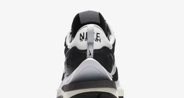 Nike x Sacai VaporWaffle Black