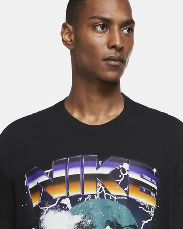 Nike Howlin Moon Ball